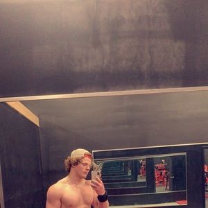 Meet your Posher, Seth